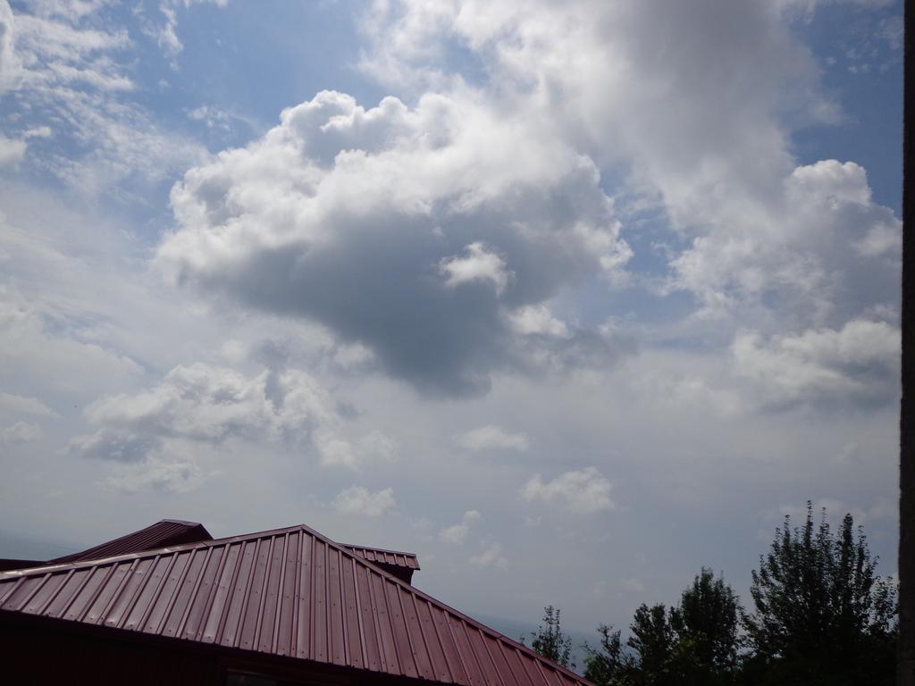 Guest House In Sarpi Exterior foto